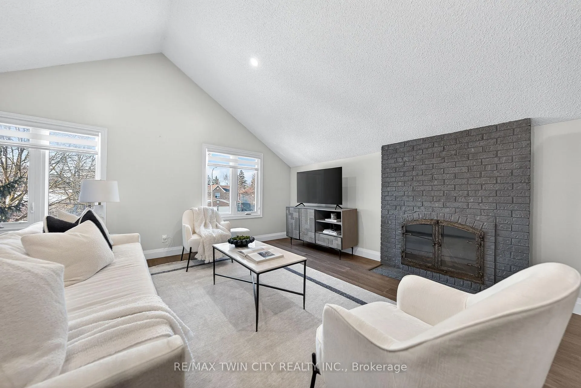 Photo 41 of 166 Westvale Drive, Waterloo — HOMEH