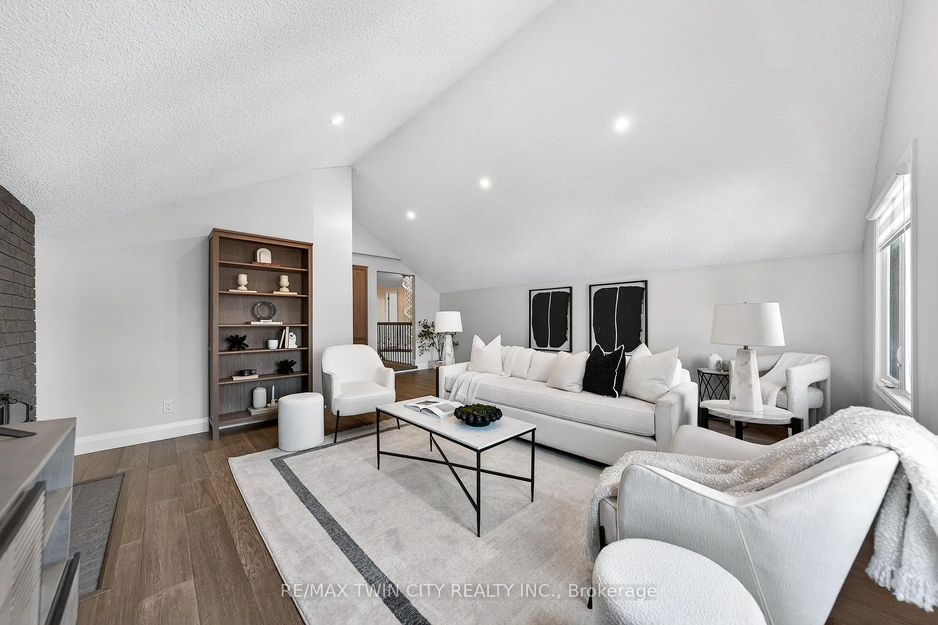 Photo 42 of 166 Westvale Drive, Waterloo — HOMEH