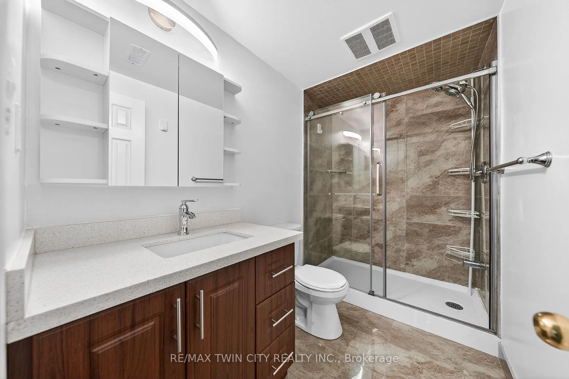 Photo 47 of 166 Westvale Drive, Waterloo — HOMEH