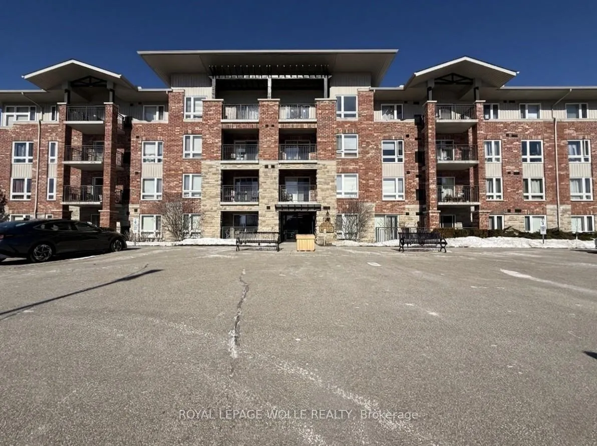 Photo 2 of Unit 402, 43 Waterford Drive, Guelph, Pineridge/Westminster Woods — HOMEH