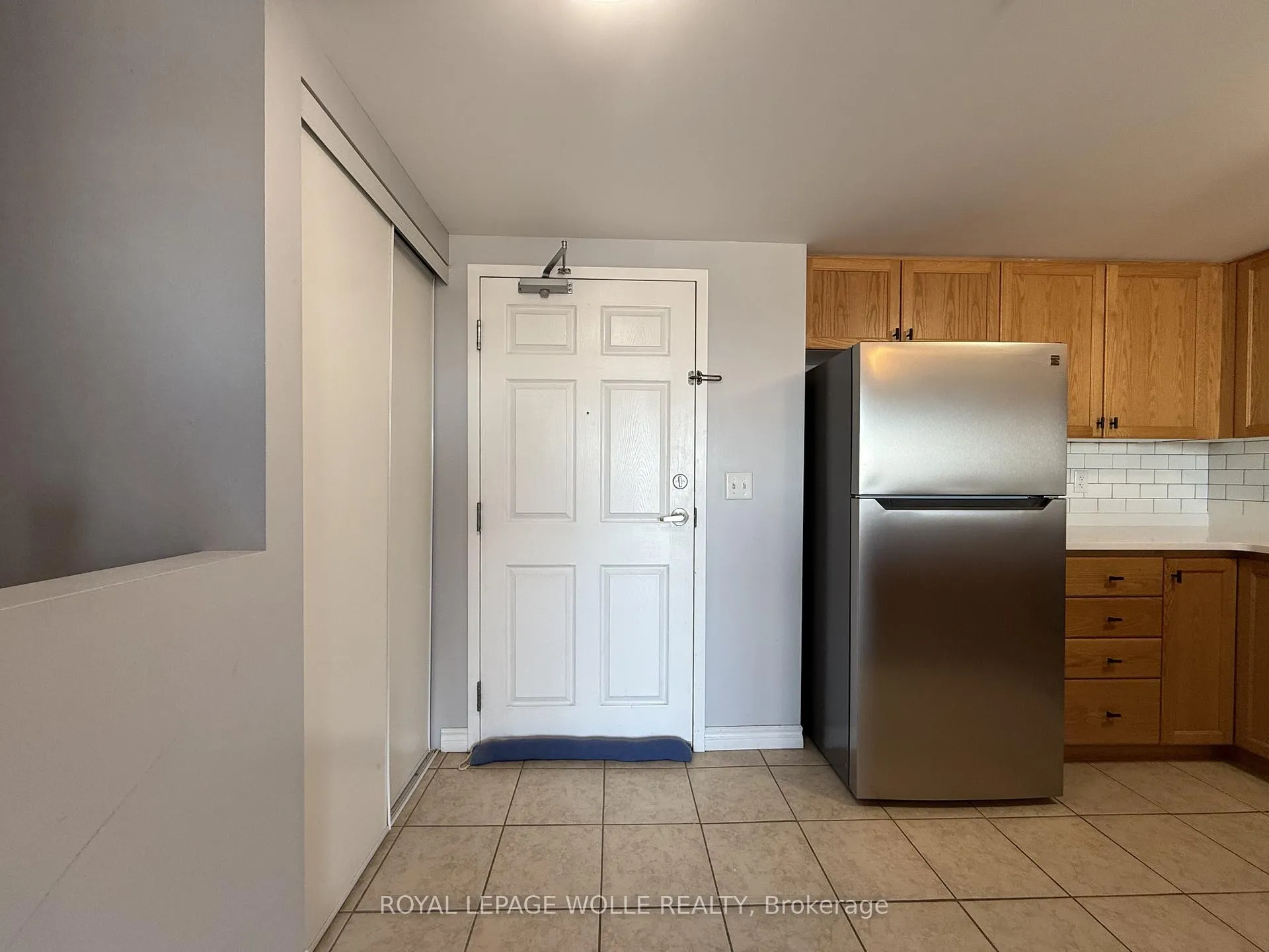 Photo 6 of Unit 402, 43 Waterford Drive, Guelph, Pineridge/Westminster Woods — HOMEH