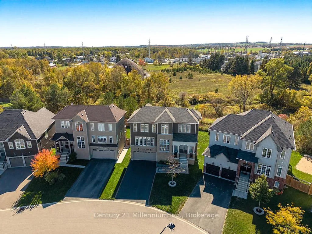 Photo 5 of 204 Lia Drive, Clearview, Stayner — HOMEH