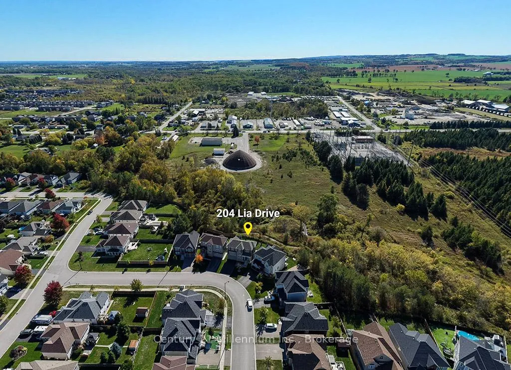 Photo 6 of 204 Lia Drive, Clearview, Stayner — HOMEH