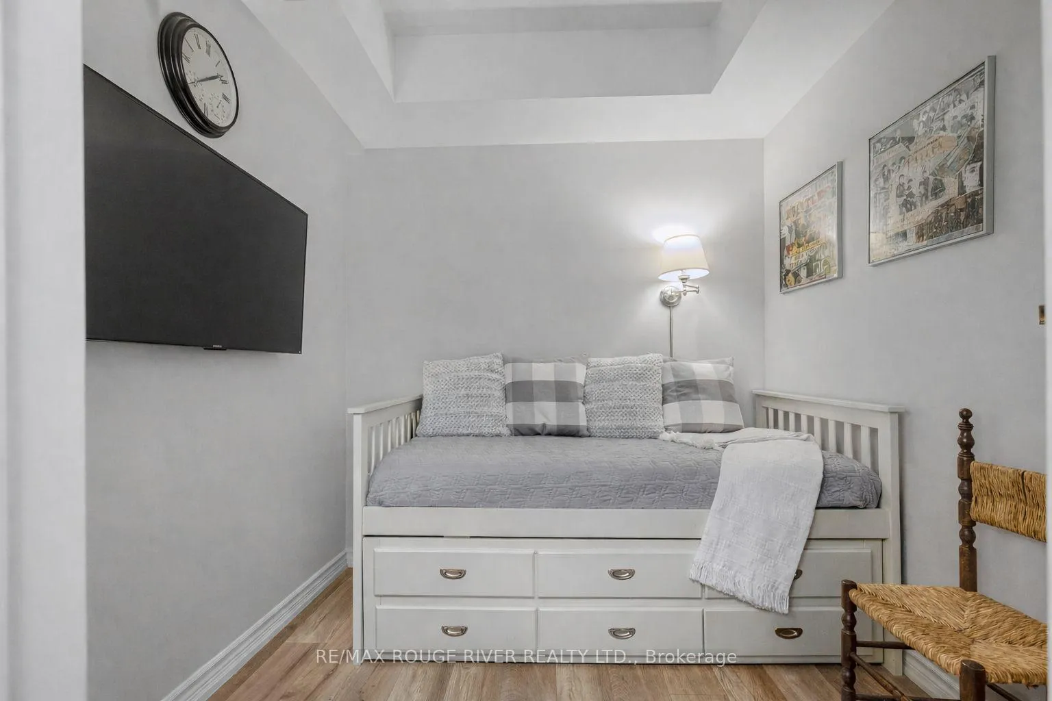 Photo 6 of Unit 111, 670 Gordon Street, Whitby, Port Whitby — HOMEH
