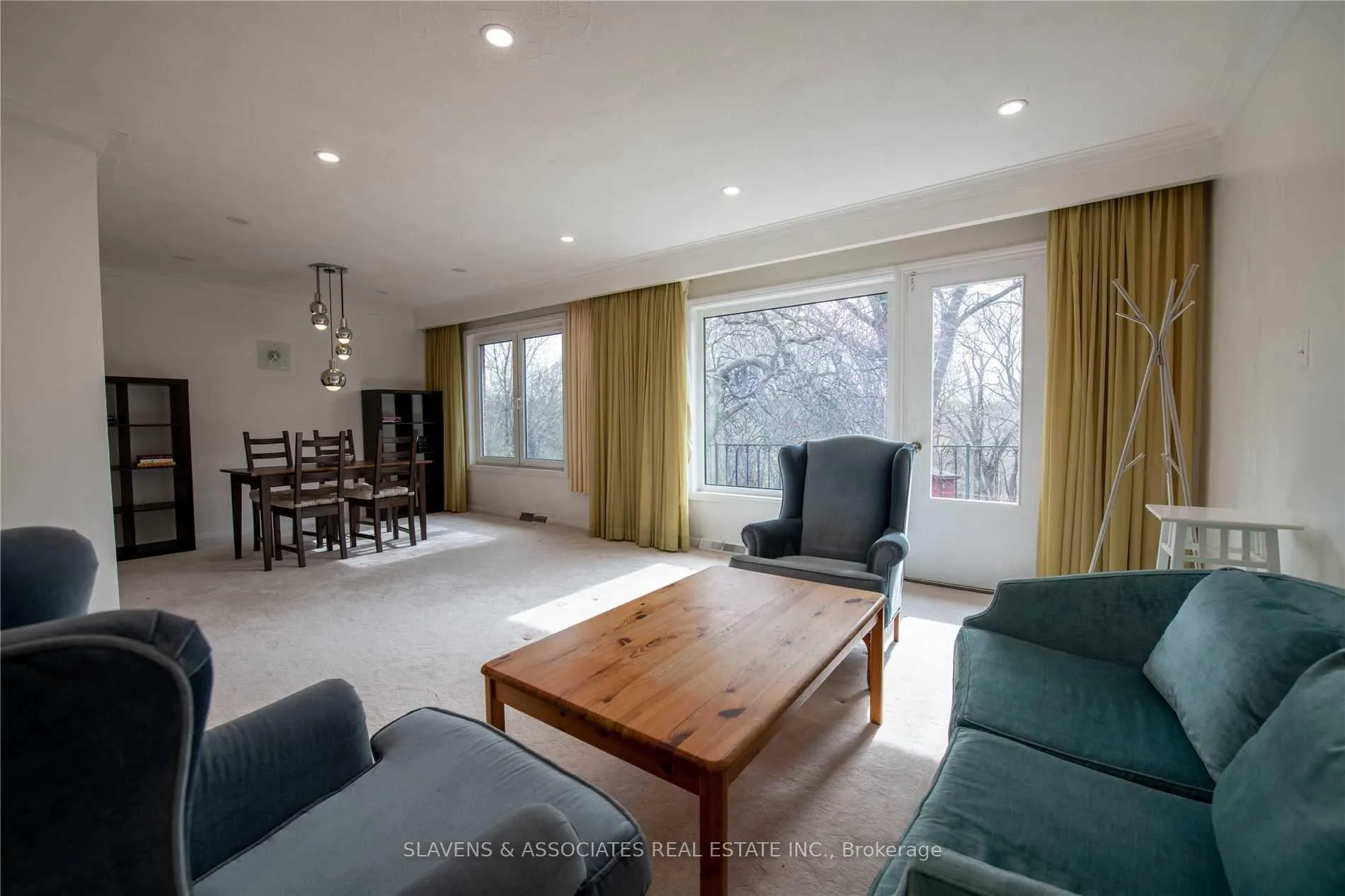 Photo 3 of Unit Upper, 28 Esther Lorrie Drive, Etobicoke, West Humber-Clairville — HOMEH