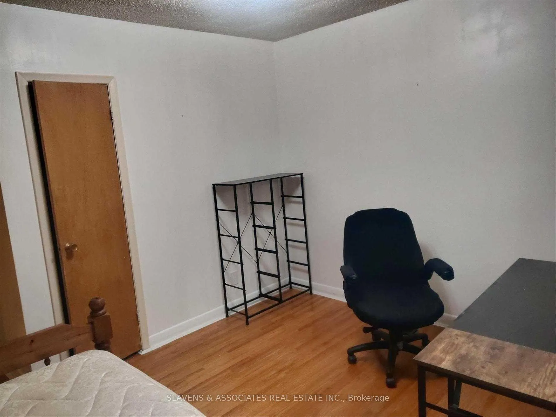Photo 7 of Unit Upper, 28 Esther Lorrie Drive, Etobicoke, West Humber-Clairville — HOMEH