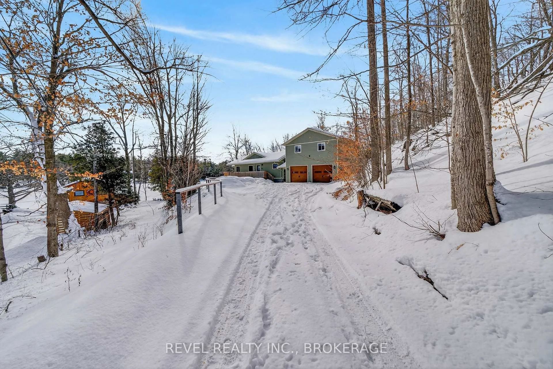 Photo 3 of 1521 Ormsbee Road, Frontenac, Frontenac South — HOMEH