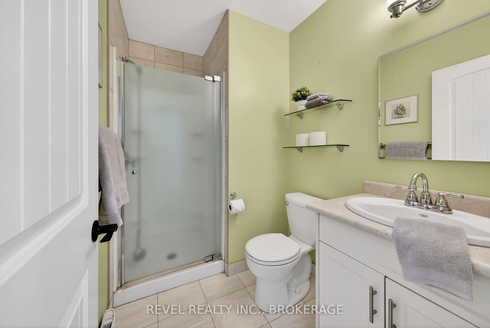 Photo 18 of 1521 Ormsbee Road, Frontenac, Frontenac South — HOMEH