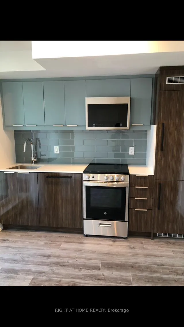 Photo 4 of Unit 406, 90 Glen Everest Road, Scarborough, Birchcliffe-Cliffside — HOMEH