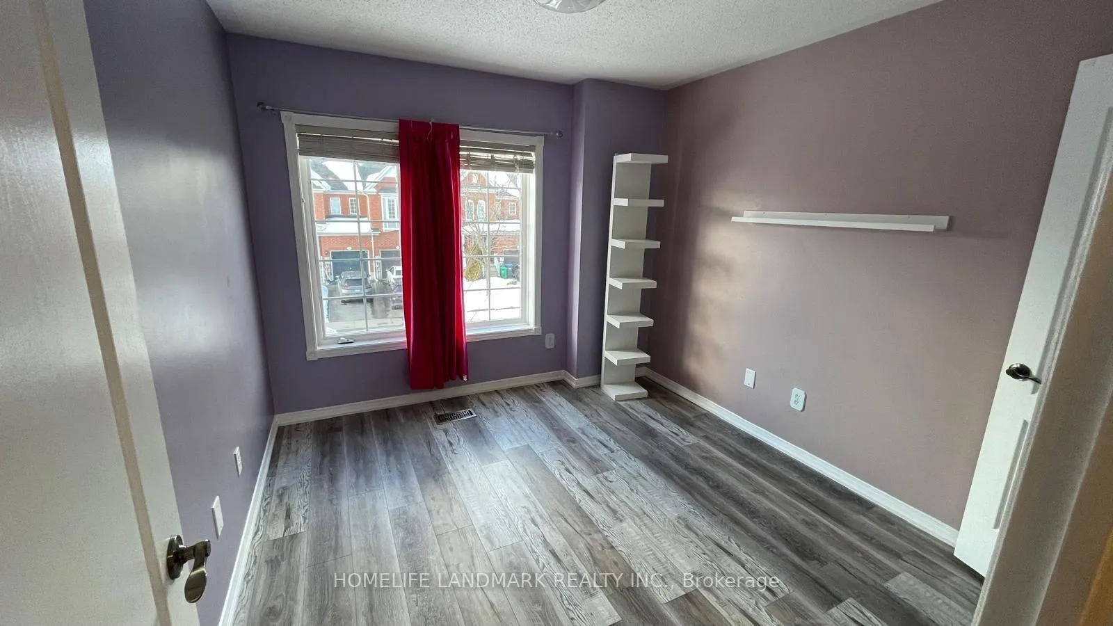 Photo 9 of 21 Monaco Court, Brampton, Fletcher's Meadow — HOMEH