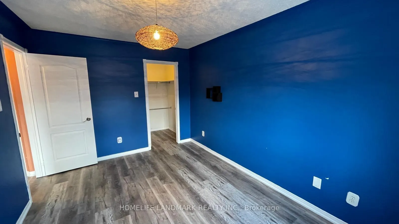 Photo 10 of 21 Monaco Court, Brampton, Fletcher's Meadow — HOMEH