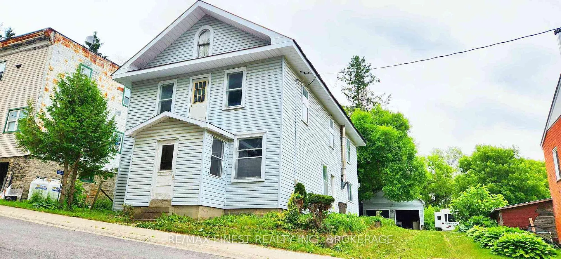 Photo 1 of 1033 Bridge Street, Frontenac, Frontenac Centre — HOMEH
