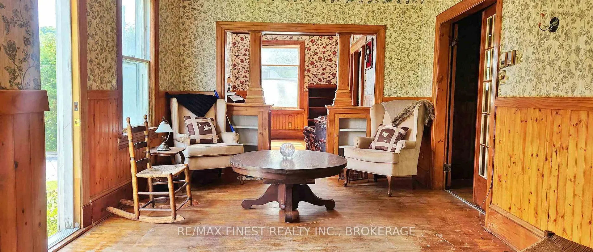 Photo 5 of 1033 Bridge Street, Frontenac, Frontenac Centre — HOMEH