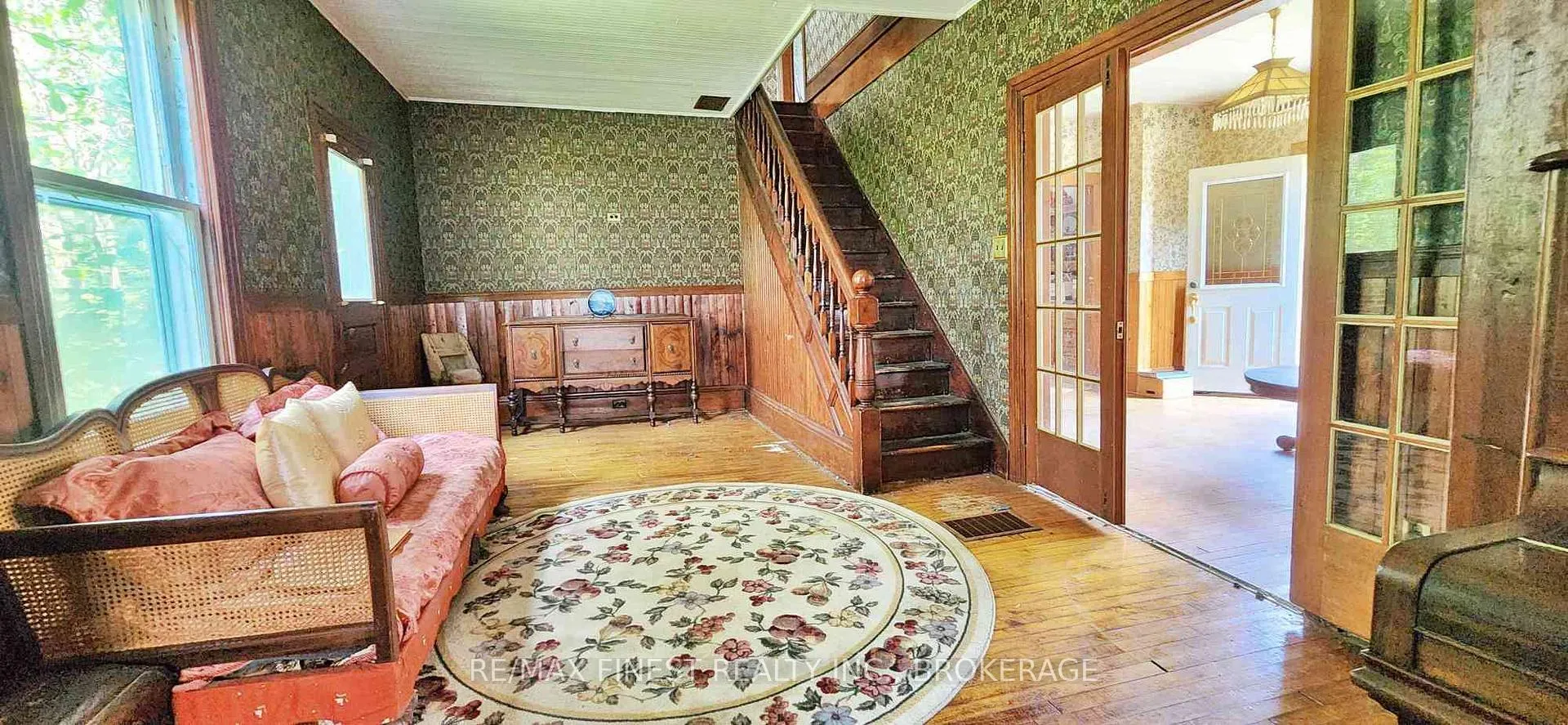 Photo 10 of 1033 Bridge Street, Frontenac, Frontenac Centre — HOMEH