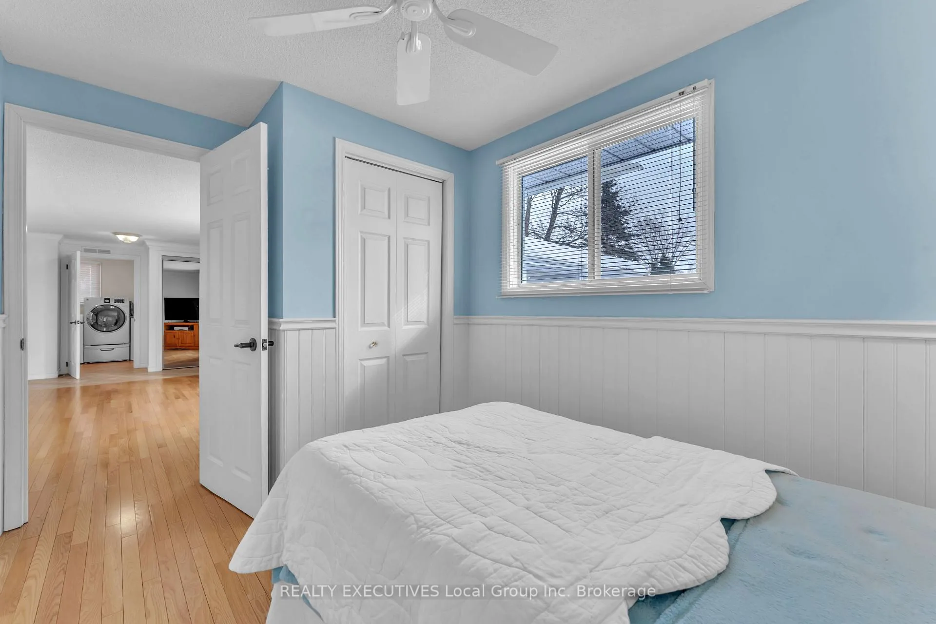 Photo 12 of 981 Premier Road, North Bay, Ferris — HOMEH