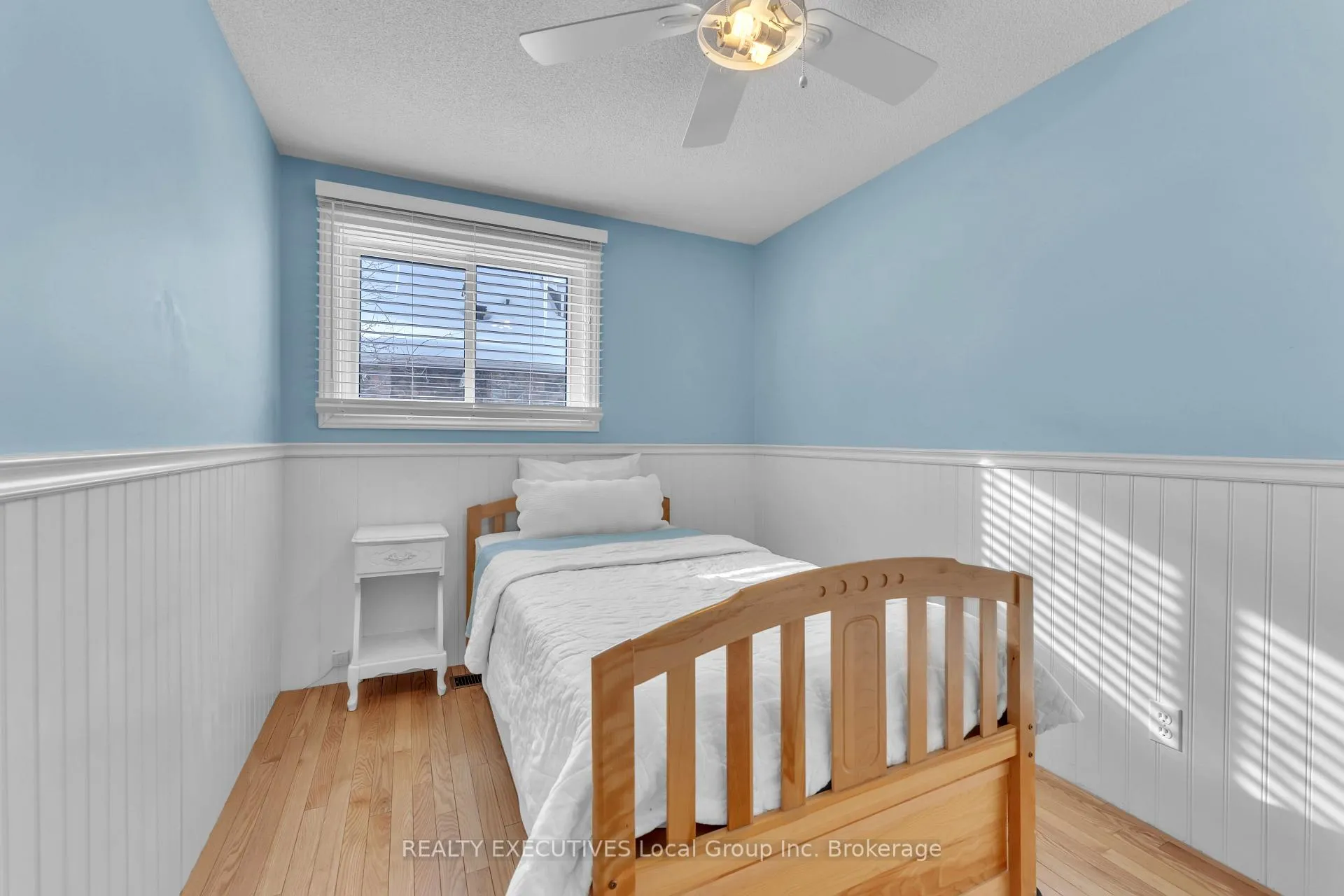 Photo 15 of 981 Premier Road, North Bay, Ferris — HOMEH