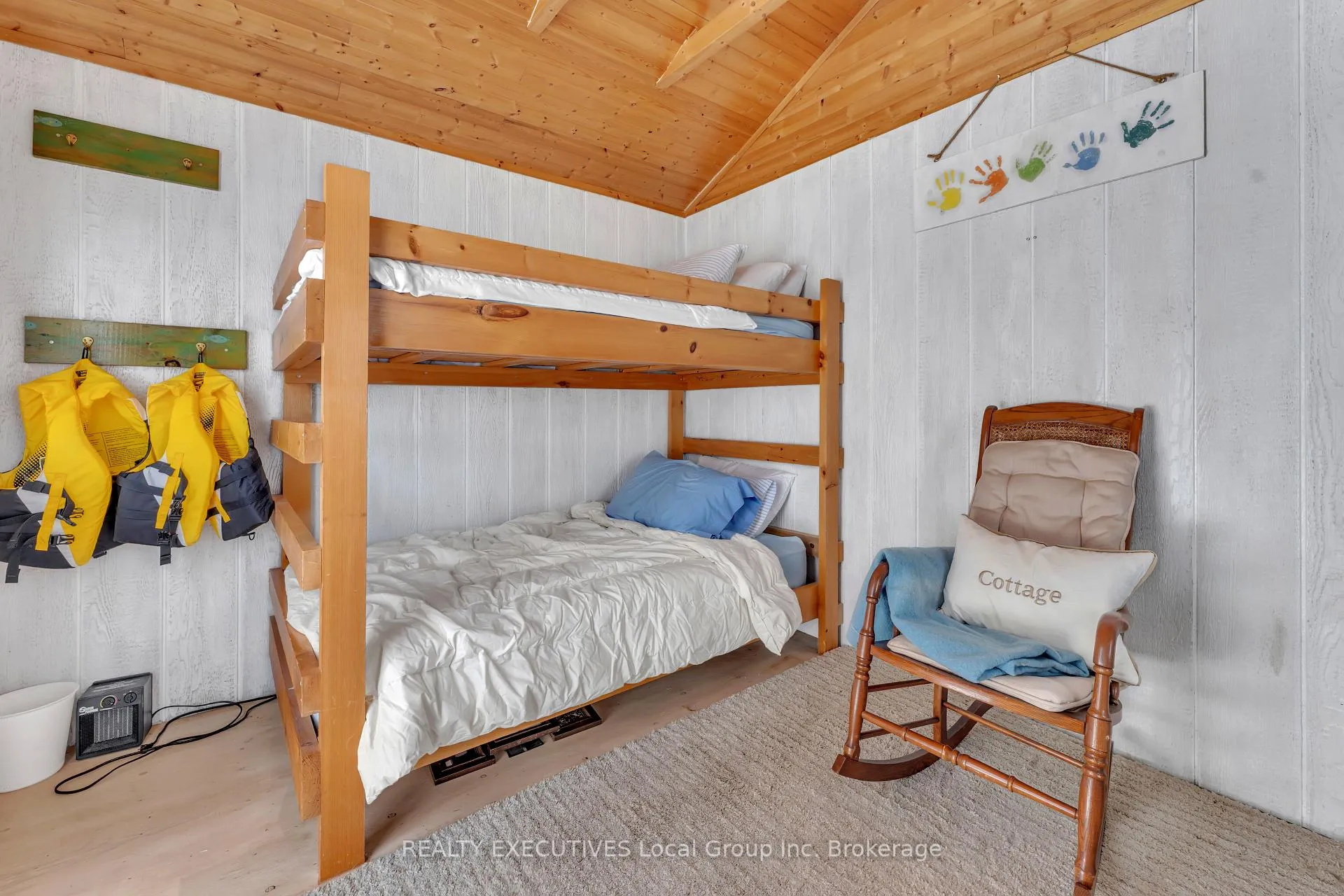 Photo 37 of 981 Premier Road, North Bay, Ferris — HOMEH