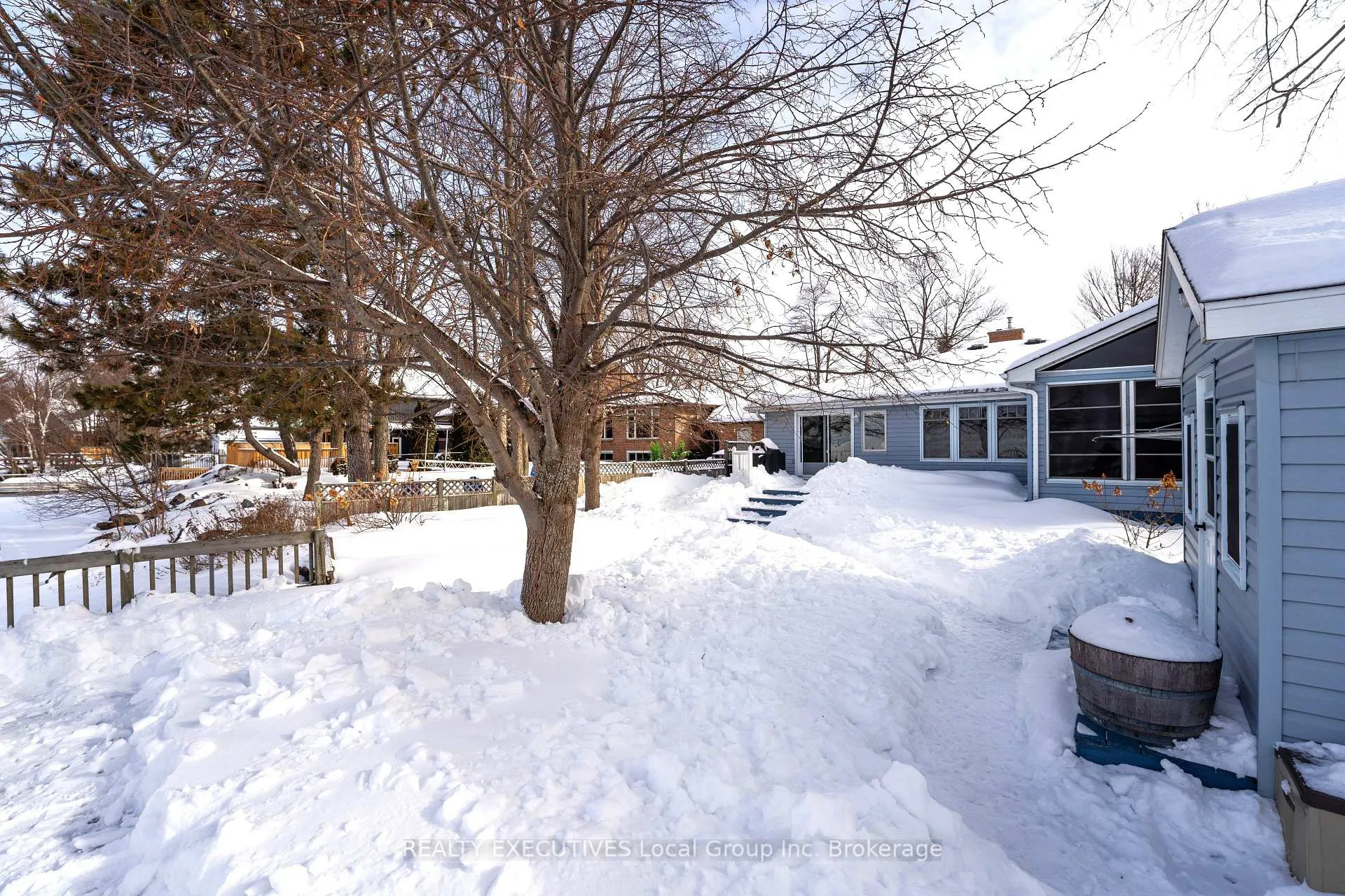 Photo 39 of 981 Premier Road, North Bay, Ferris — HOMEH
