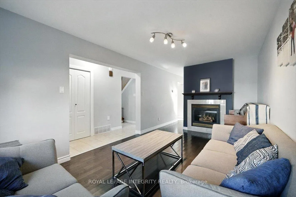 Photo 8 of 1097 Moselle Crescent, Ottawa, Convent Glen — HOMEH