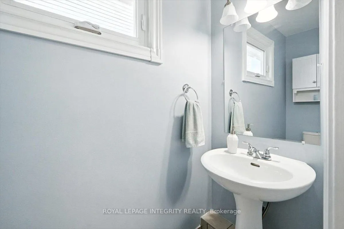 Photo 17 of 1097 Moselle Crescent, Ottawa, Convent Glen — HOMEH