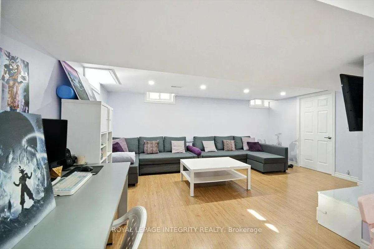 Photo 30 of 1097 Moselle Crescent, Ottawa, Convent Glen — HOMEH