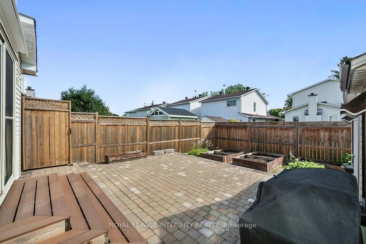 Photo 34 of 1097 Moselle Crescent, Ottawa, Convent Glen — HOMEH