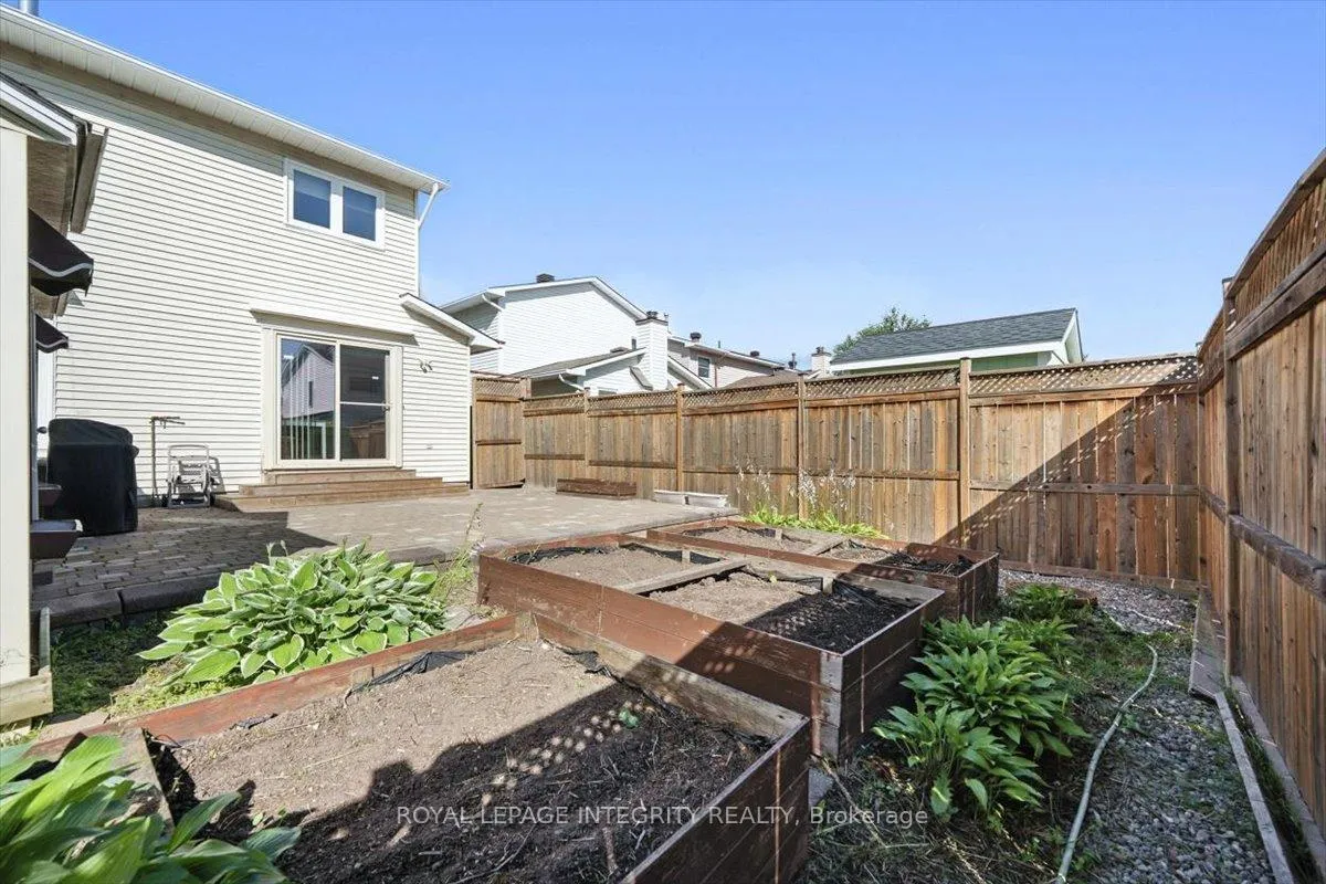 Photo 37 of 1097 Moselle Crescent, Ottawa, Convent Glen — HOMEH