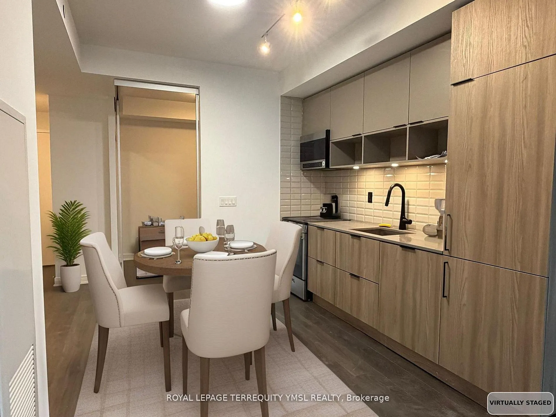 Photo 4 of Unit S548, 180 Mill Street, Toronto, Waterfront Communities — HOMEH