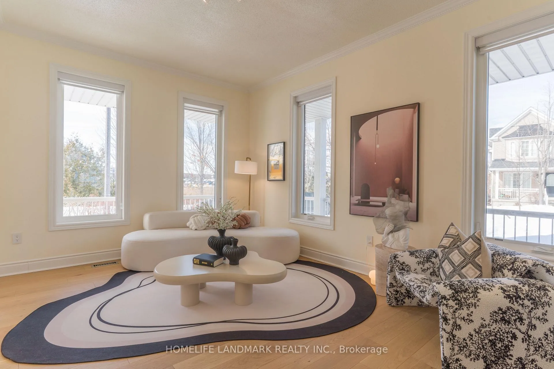 Photo 7 of 63 Sunburst Crescent, Markham, Greensborough — HOMEH