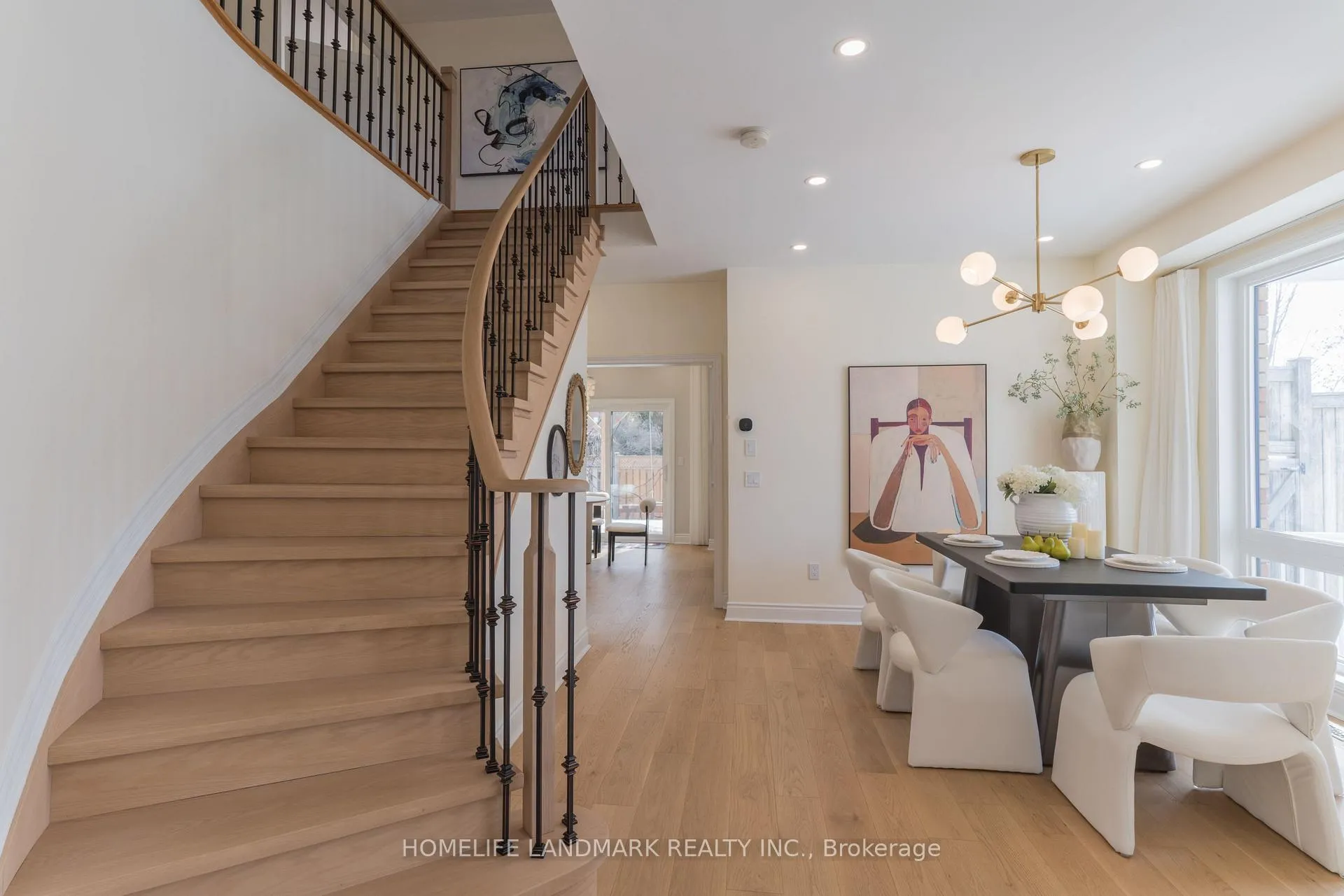 Photo 10 of 63 Sunburst Crescent, Markham, Greensborough — HOMEH