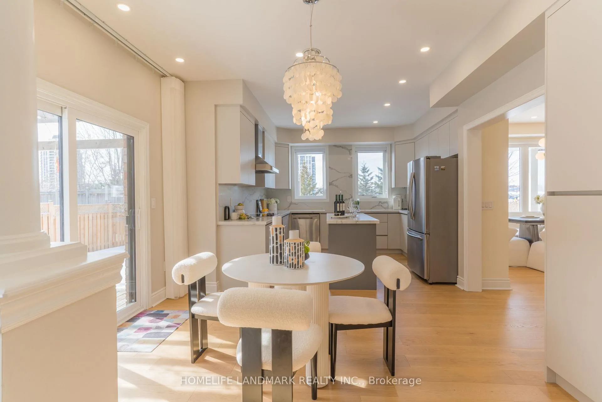 Photo 14 of 63 Sunburst Crescent, Markham, Greensborough — HOMEH