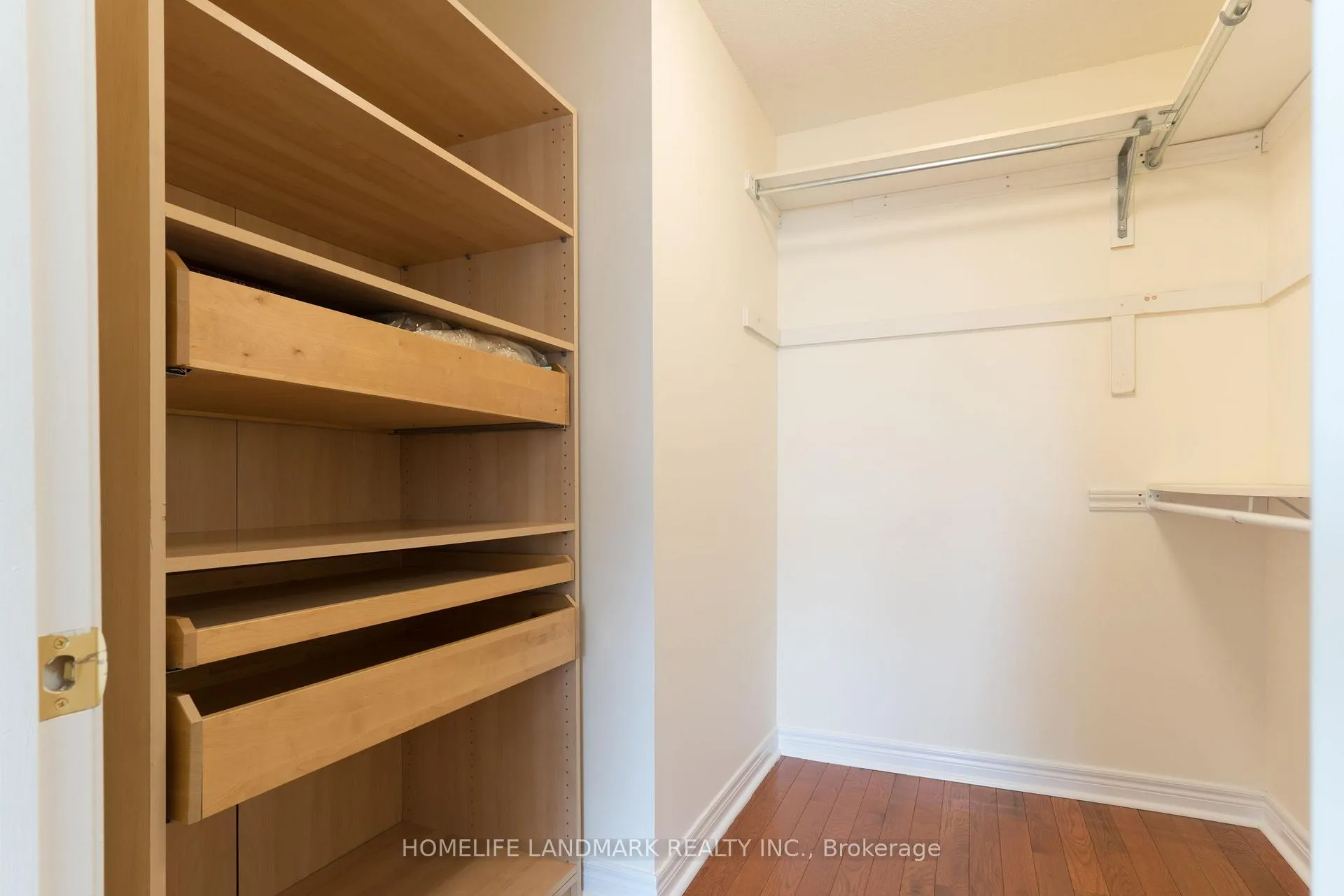 Photo 25 of 63 Sunburst Crescent, Markham, Greensborough — HOMEH
