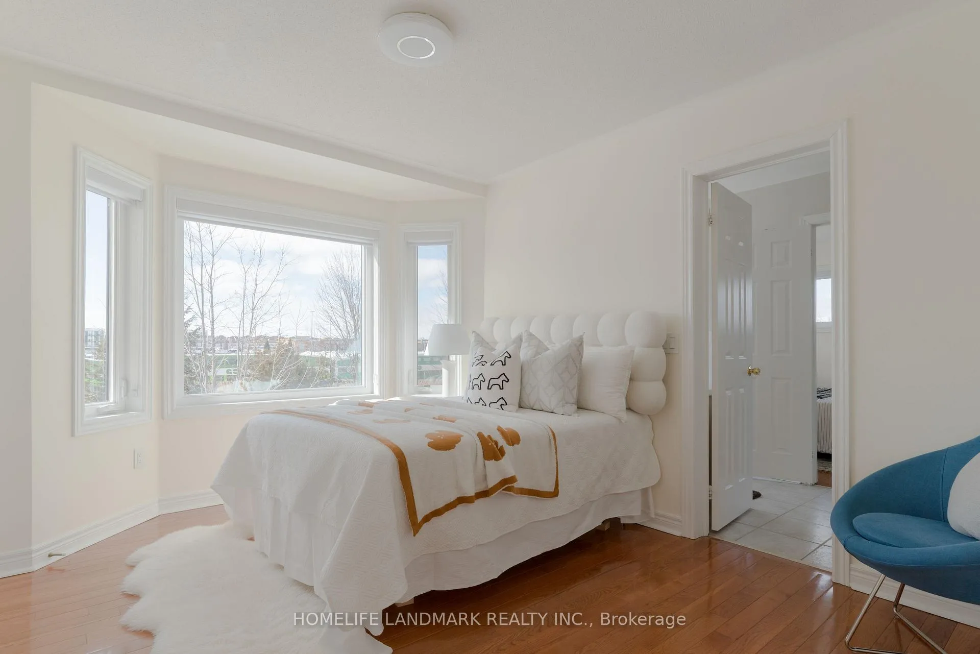 Photo 29 of 63 Sunburst Crescent, Markham, Greensborough — HOMEH