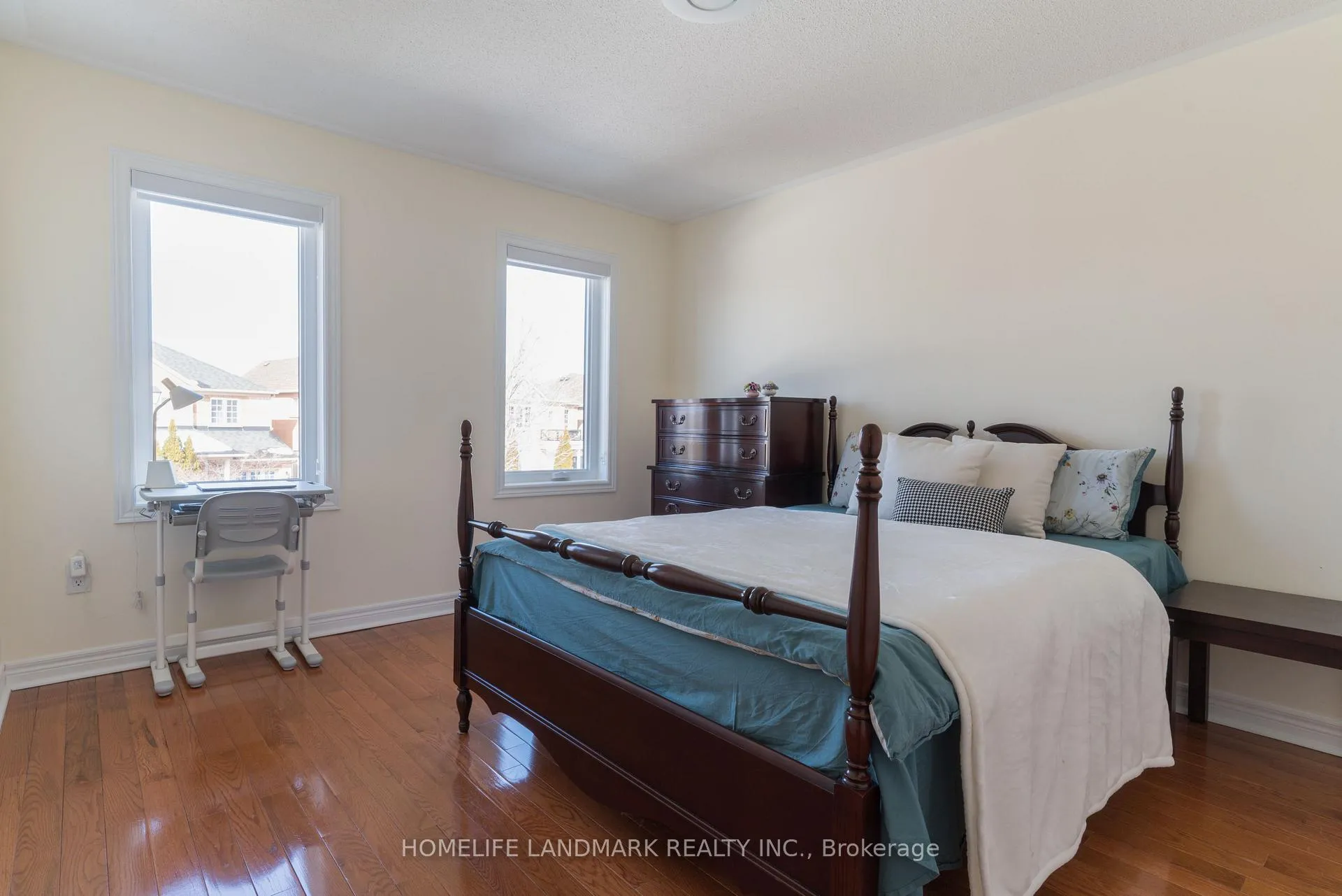 Photo 33 of 63 Sunburst Crescent, Markham, Greensborough — HOMEH