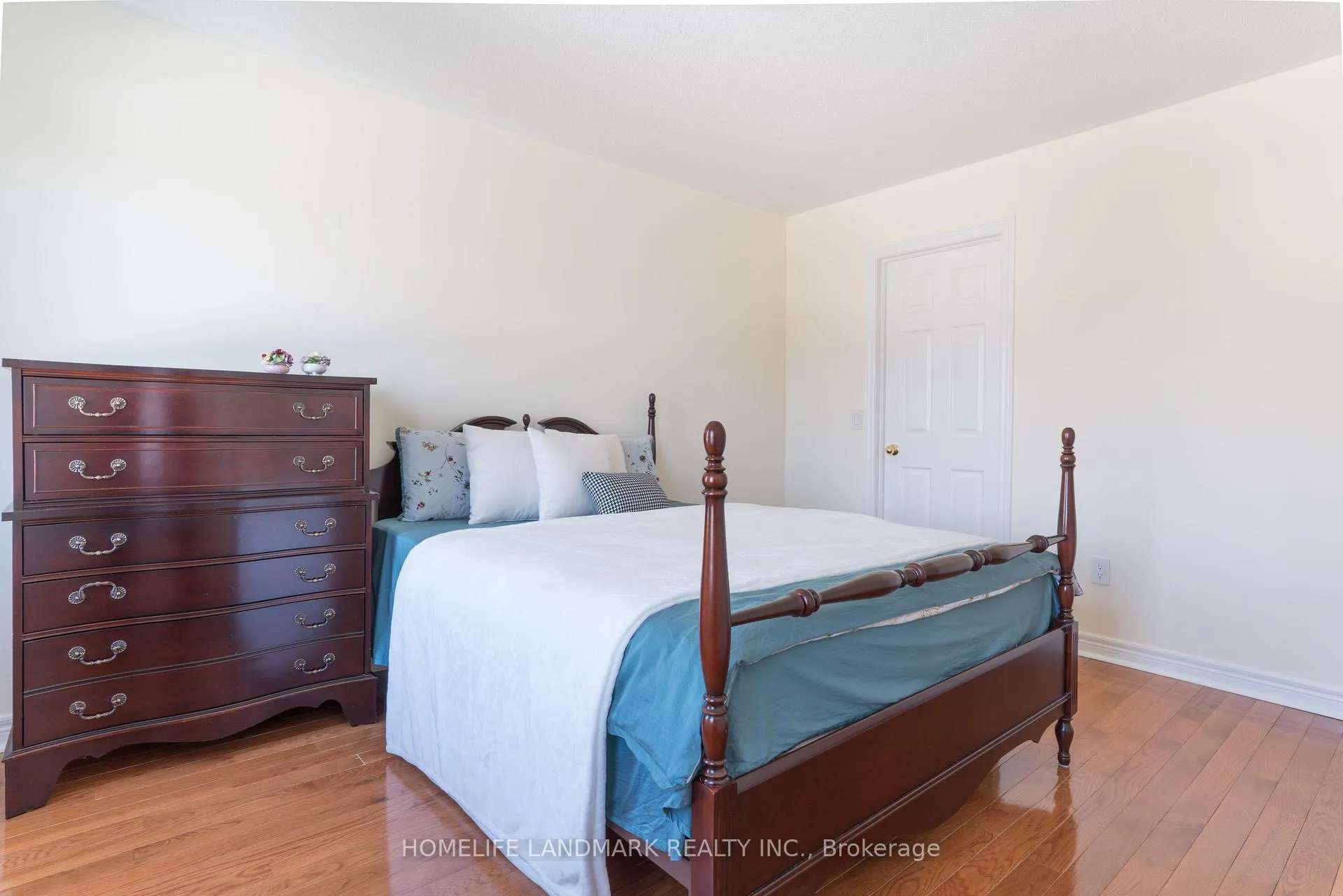 Photo 34 of 63 Sunburst Crescent, Markham, Greensborough — HOMEH