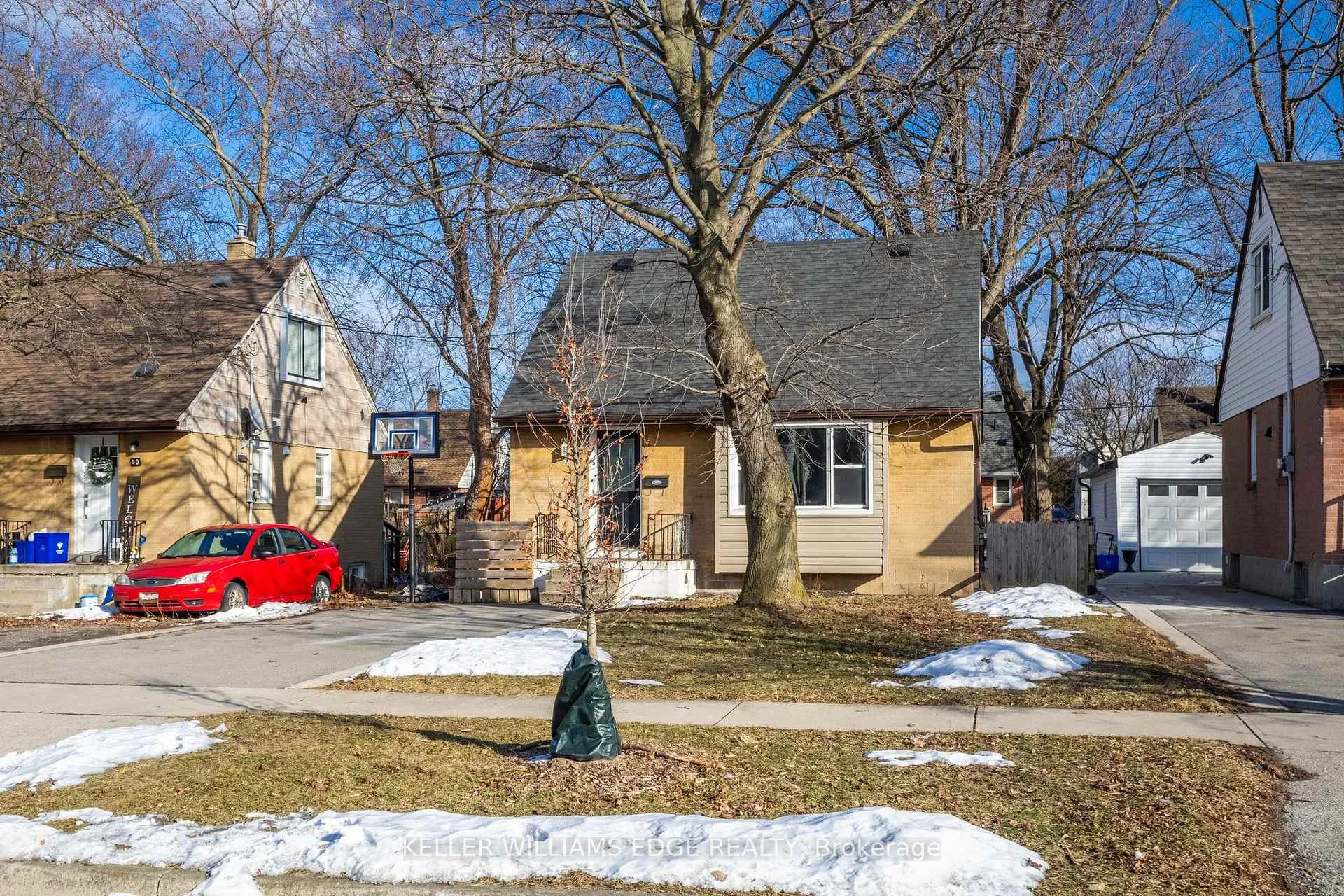 Photo 3 of 36 Blair Avenue, Hamilton, McQuesten — HOMEH