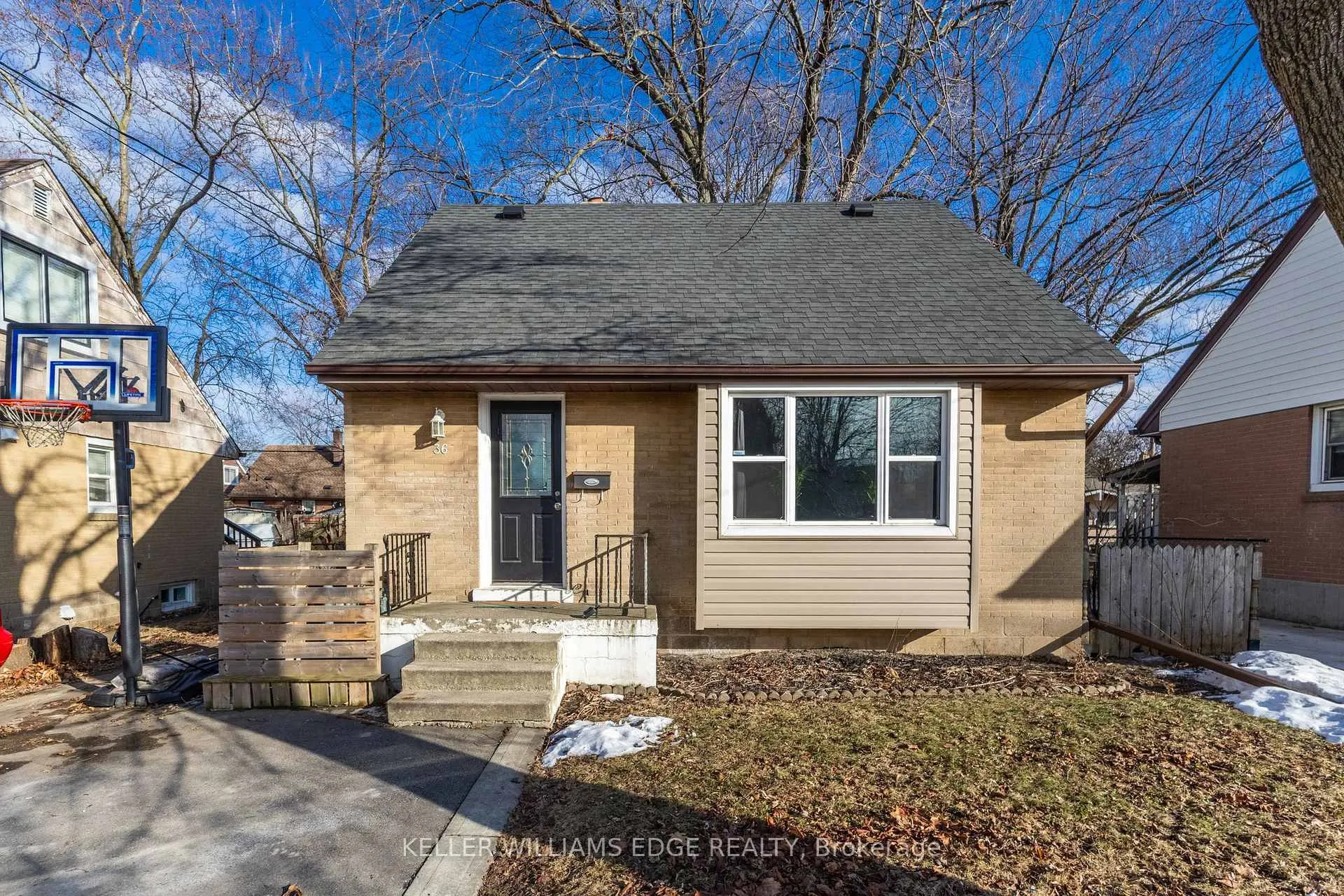 Photo 4 of 36 Blair Avenue, Hamilton, McQuesten — HOMEH