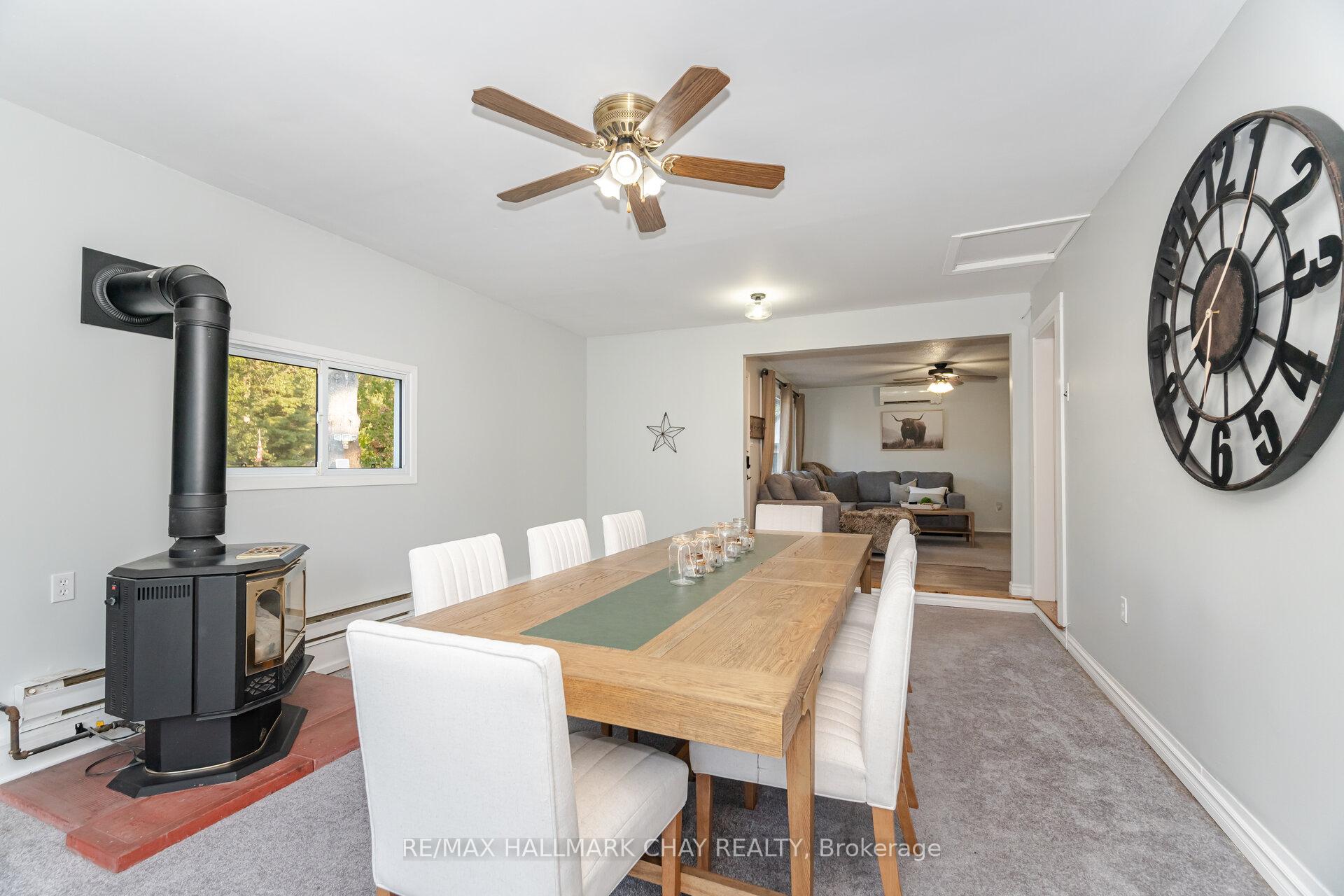 Photo 8 of 731 Pinegrove Avenue, Innisfil, Rural Innisfil — HOMEH