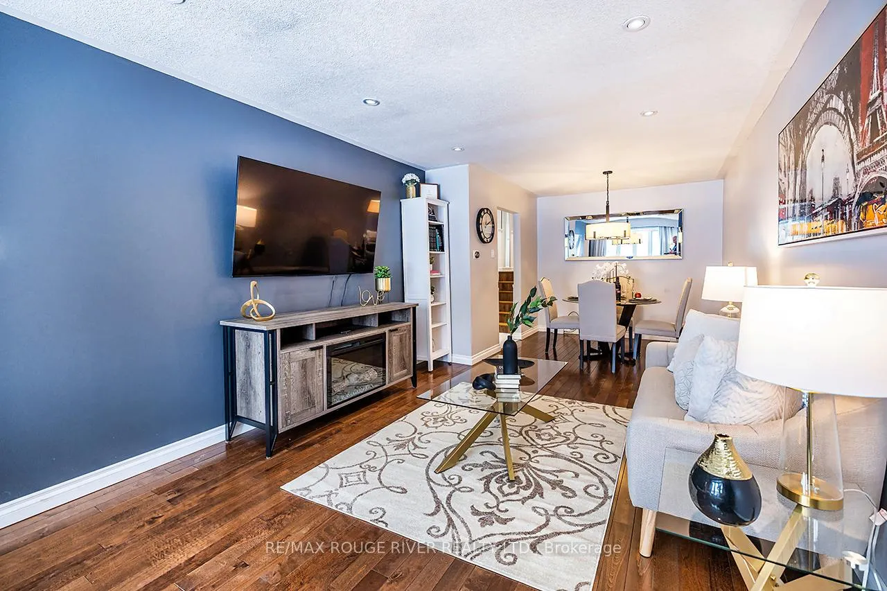 Photo 12 of 381 Fleetwood Drive, Oshawa, Eastdale — HOMEH