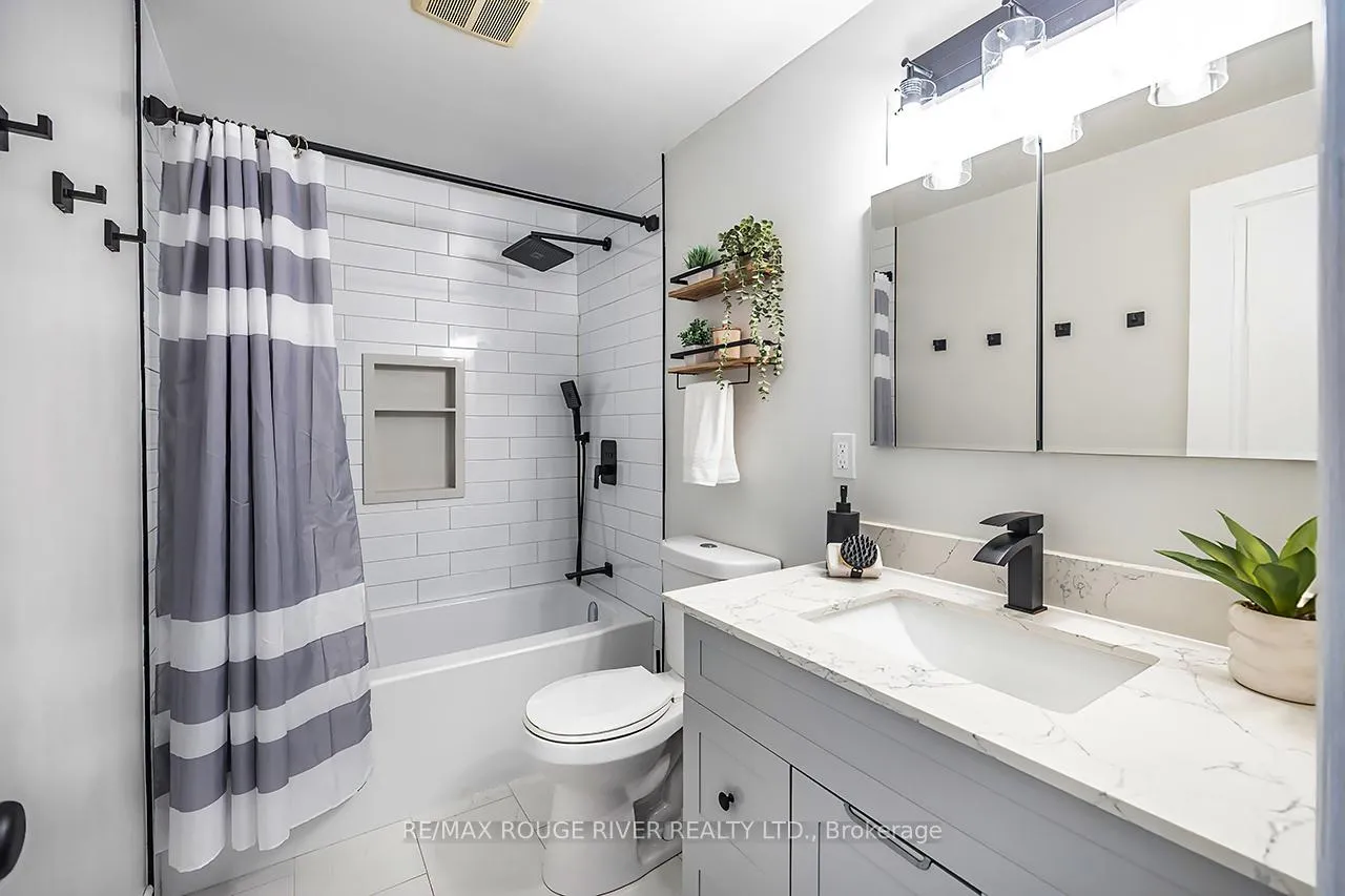 Photo 18 of 381 Fleetwood Drive, Oshawa, Eastdale — HOMEH
