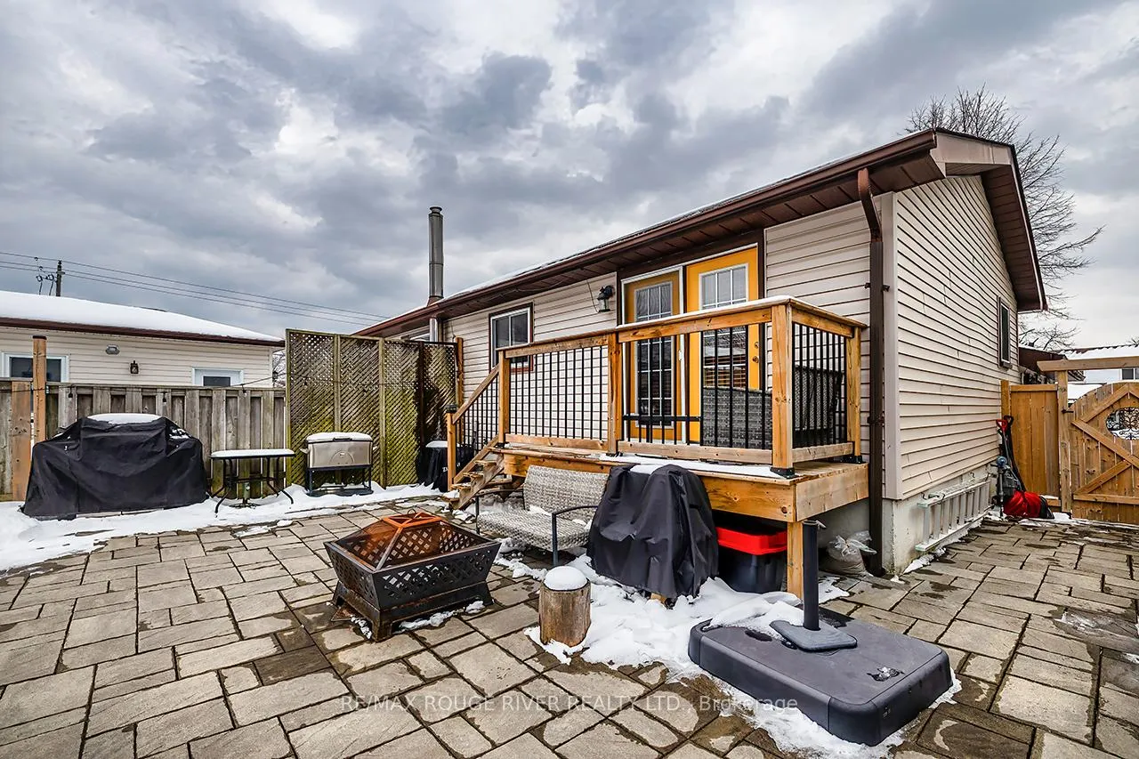 Photo 30 of 381 Fleetwood Drive, Oshawa, Eastdale — HOMEH