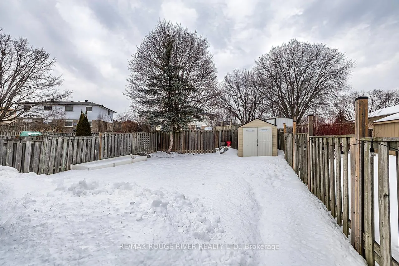 Photo 31 of 381 Fleetwood Drive, Oshawa, Eastdale — HOMEH