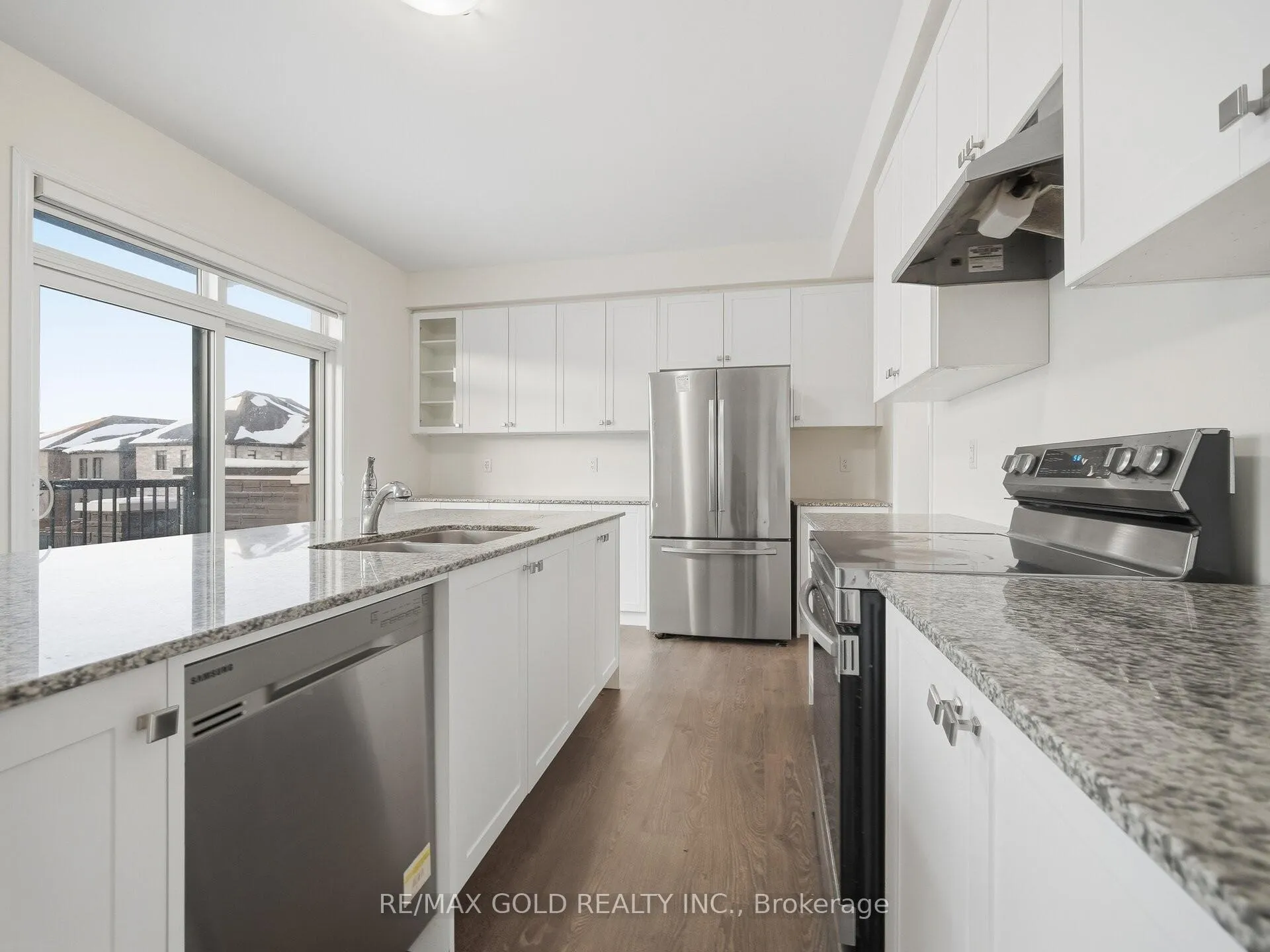 Photo 9 of 20 Skyridge Drive, Brampton, Bram East — HOMEH