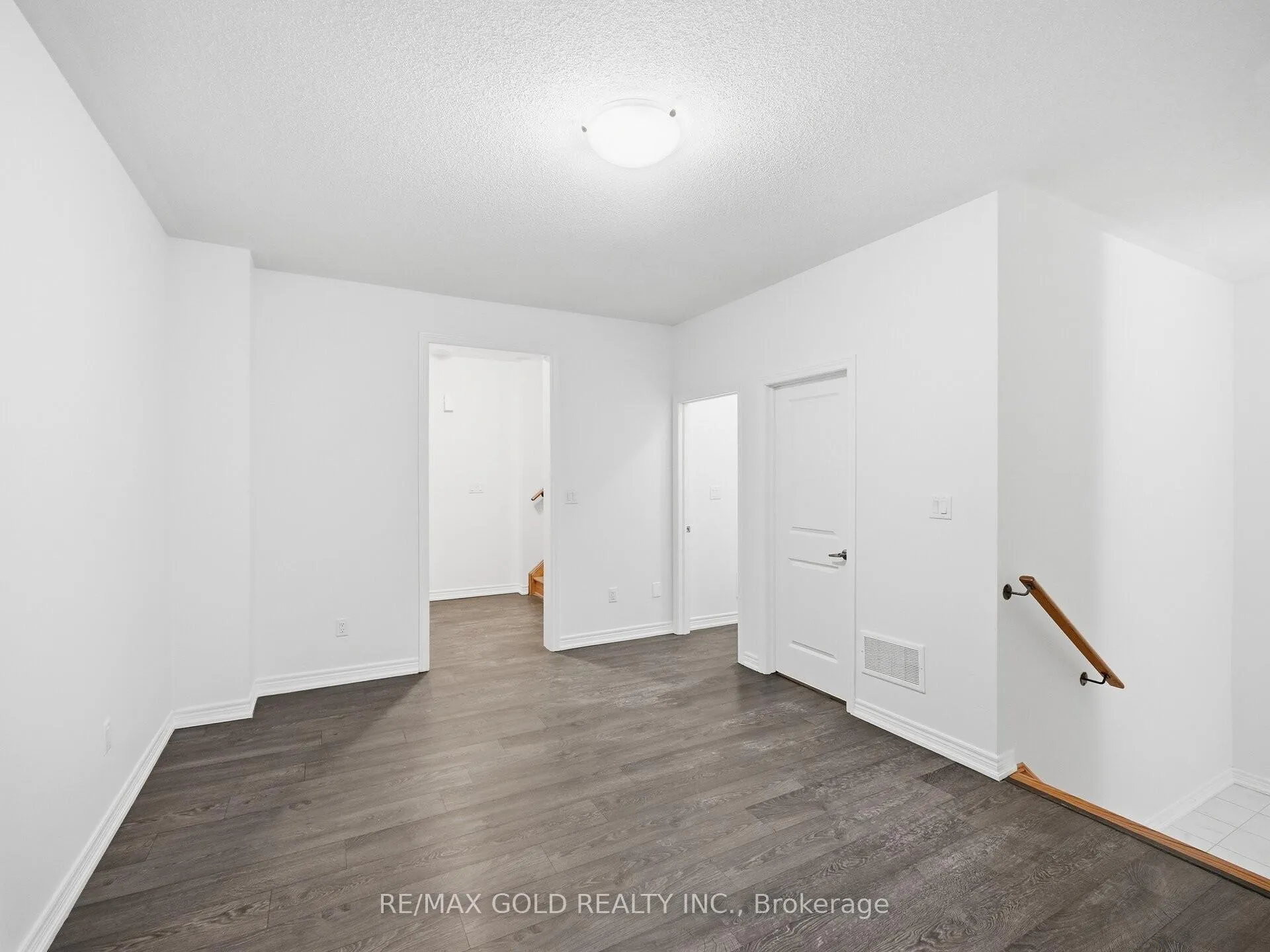 Photo 19 of 20 Skyridge Drive, Brampton, Bram East — HOMEH