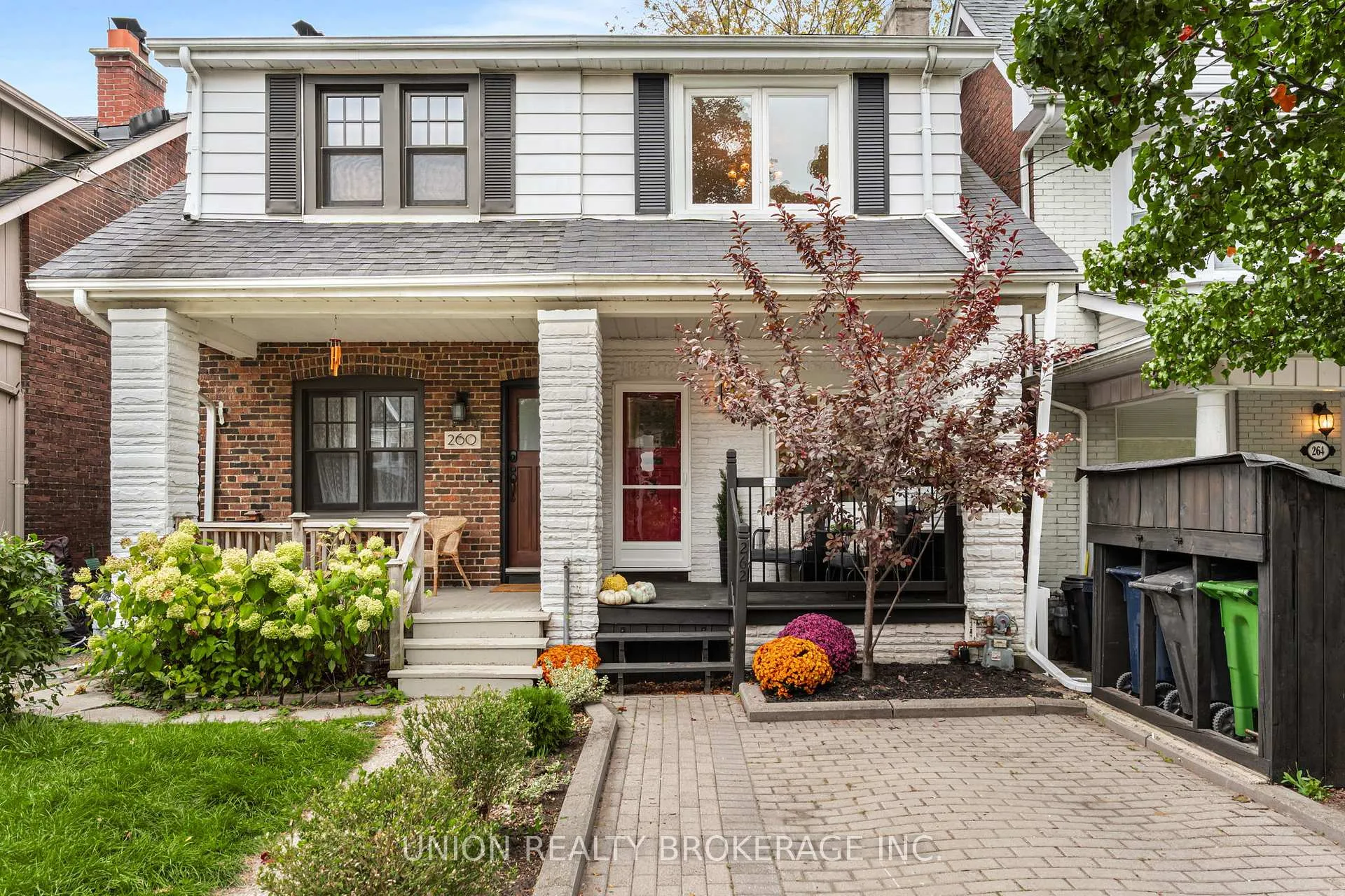 Photo 1 of 262 Silver Birch Avenue, Toronto, The Beaches — HOMEH