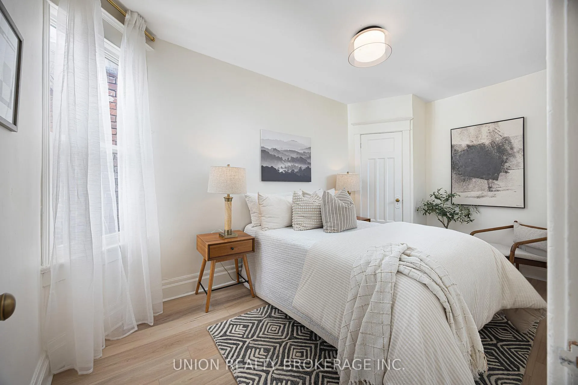 Photo 20 of 262 Silver Birch Avenue, Toronto, The Beaches — HOMEH