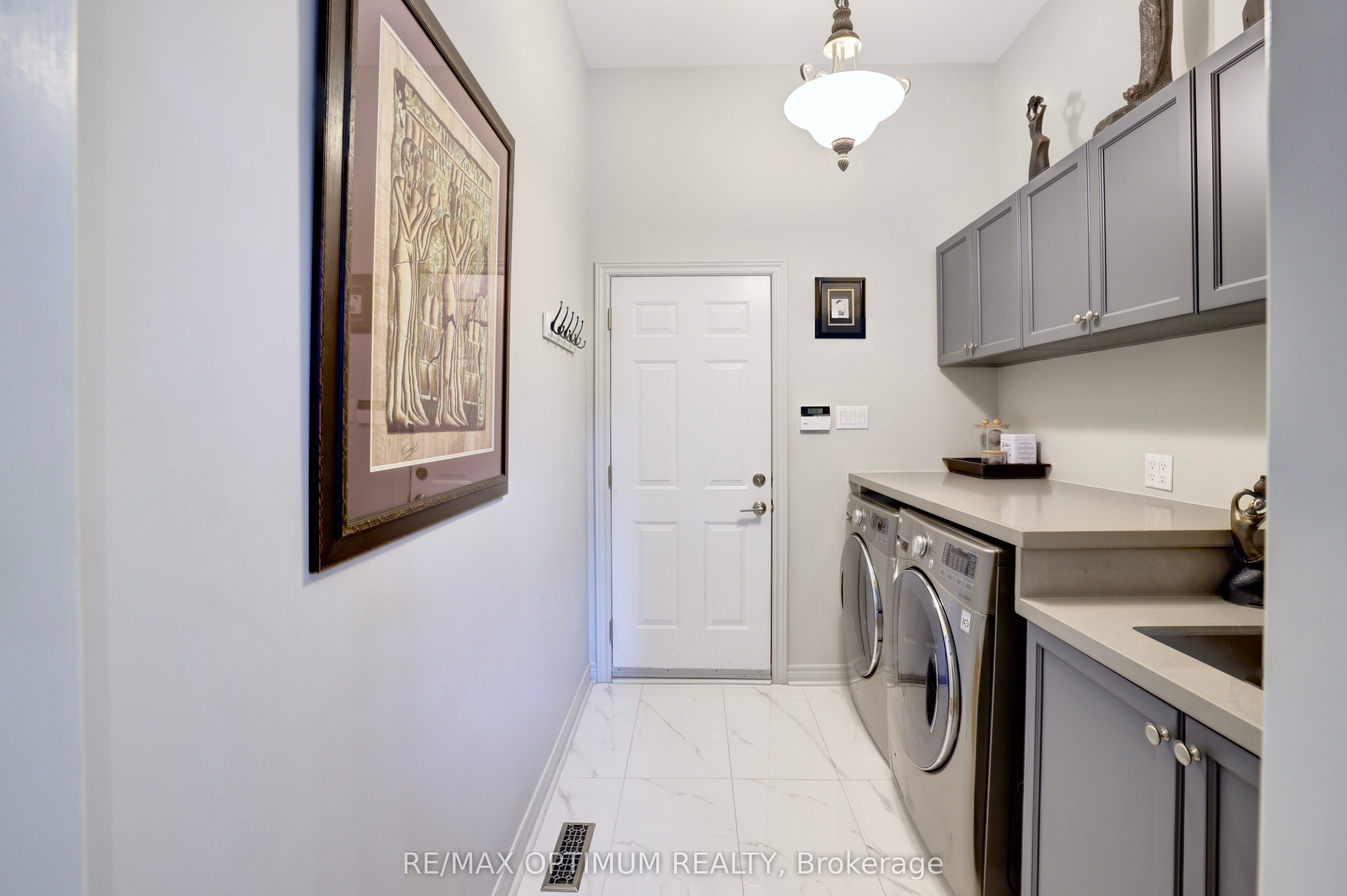 Photo 16 of 84 Nova Scotia Road, Brampton, Bram West — HOMEH