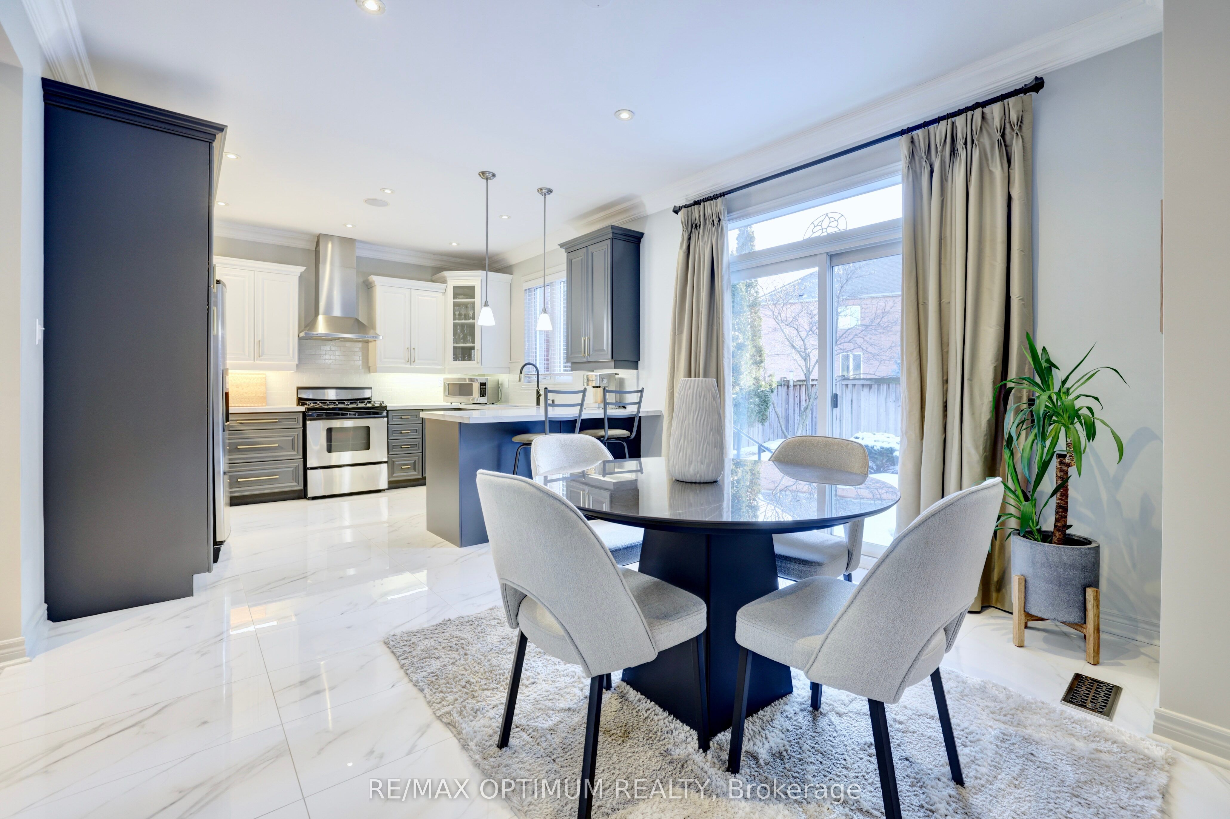 Photo 14 of 84 Nova Scotia Road, Brampton, Bram West — HOMEH
