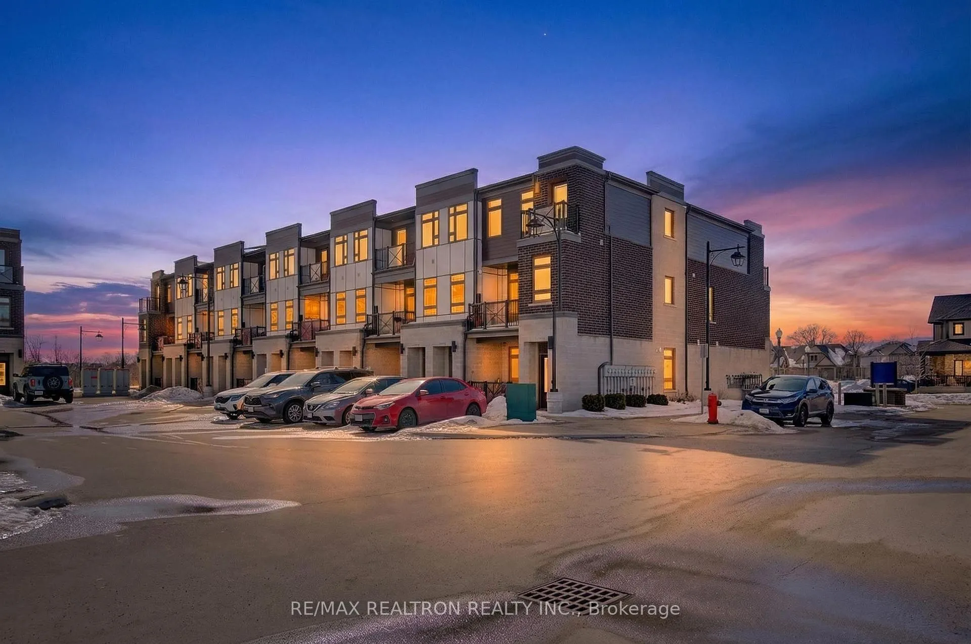 Photo 3 of Unit 2K, 155 Thomas Slee Drive, Kitchener — HOMEH