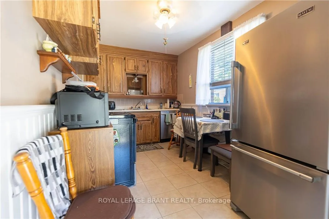 Photo 12 of 154 Talbot Street, Kitchener — HOMEH